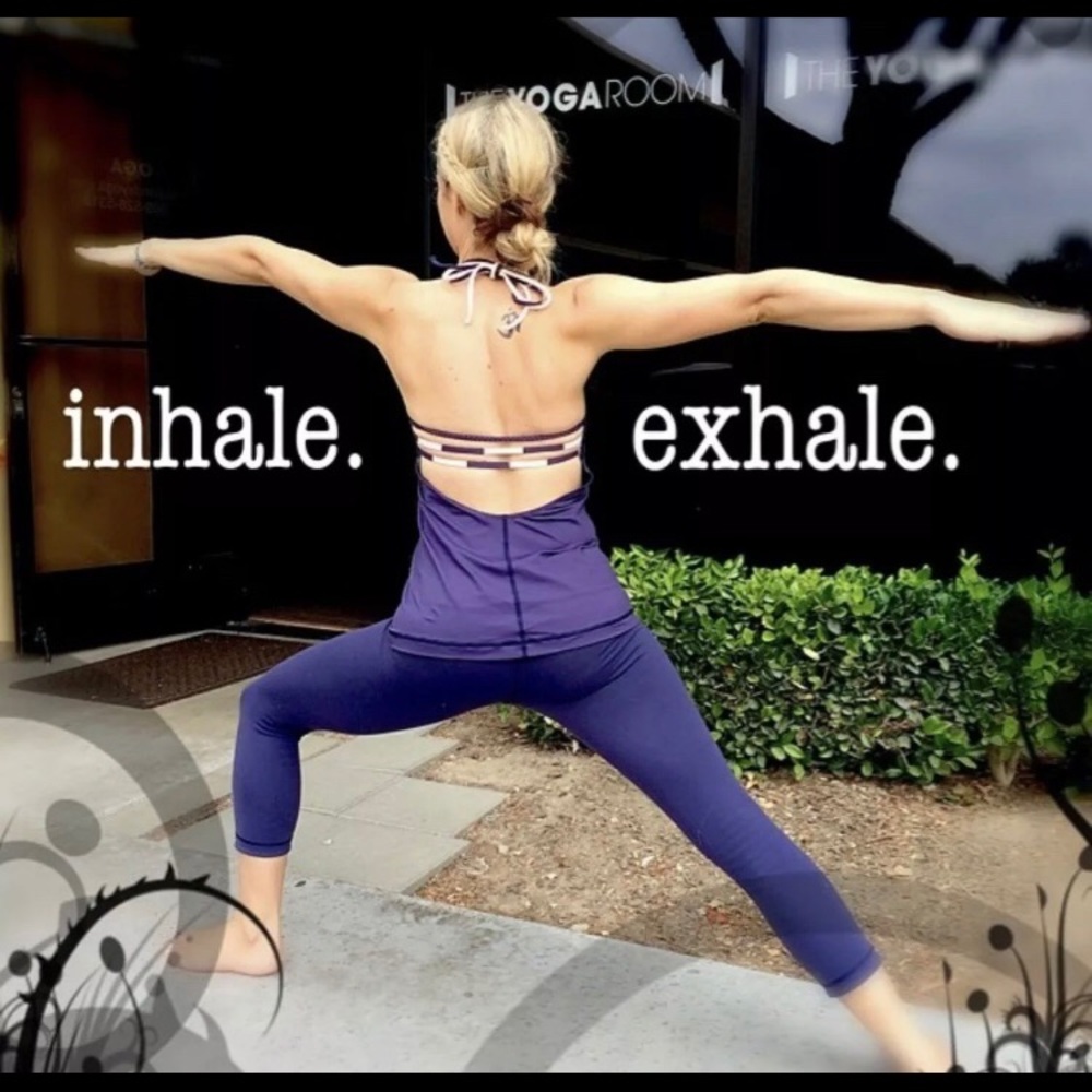 Wandering yogi lululemon halter tank sz 4 or 2